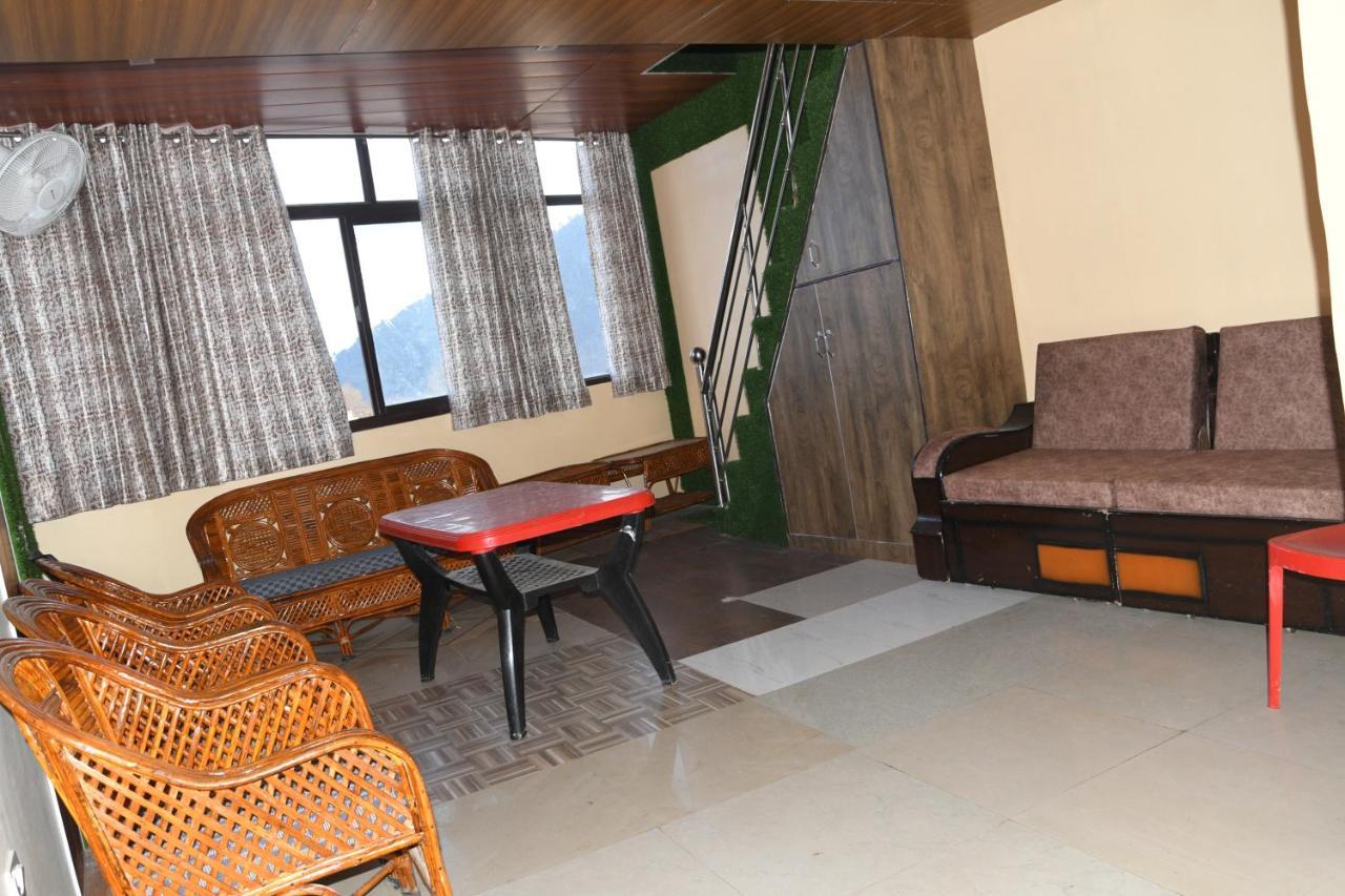 Hotel Mountain View And Rooftop Restaurant Pithorāgarh Eksteriør bilde